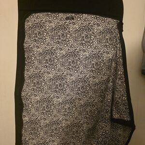 Vera Bradley Travel Black And White Floral Bag